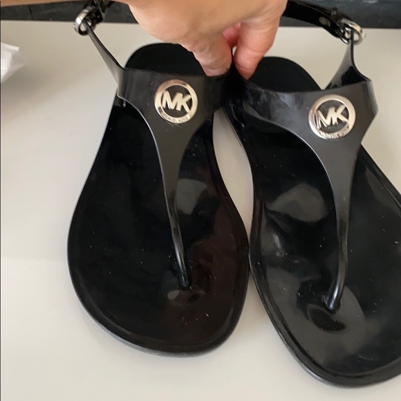 Michael Kors Shoes - Michael Kors Classic black sandals 10